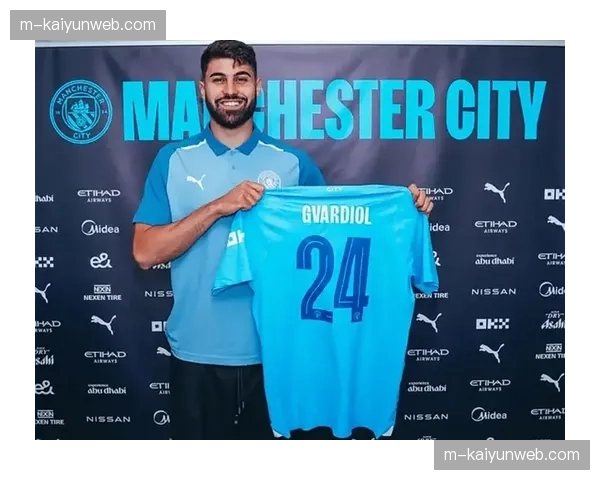 格瓦迪奥尔曼城后防铁闸身价1亿 克罗地亚中卫蝉联最佳年轻球员热门