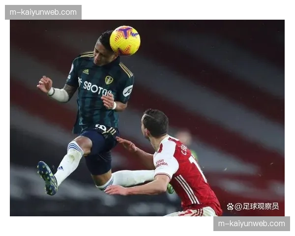 利兹联客场掀翻曼联升至第15，领先降级区优势扩大至6分